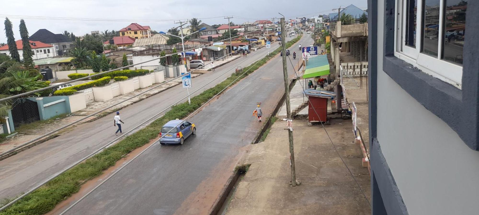 Light On A Hill Inn Apartment Kasoa Exterior photo