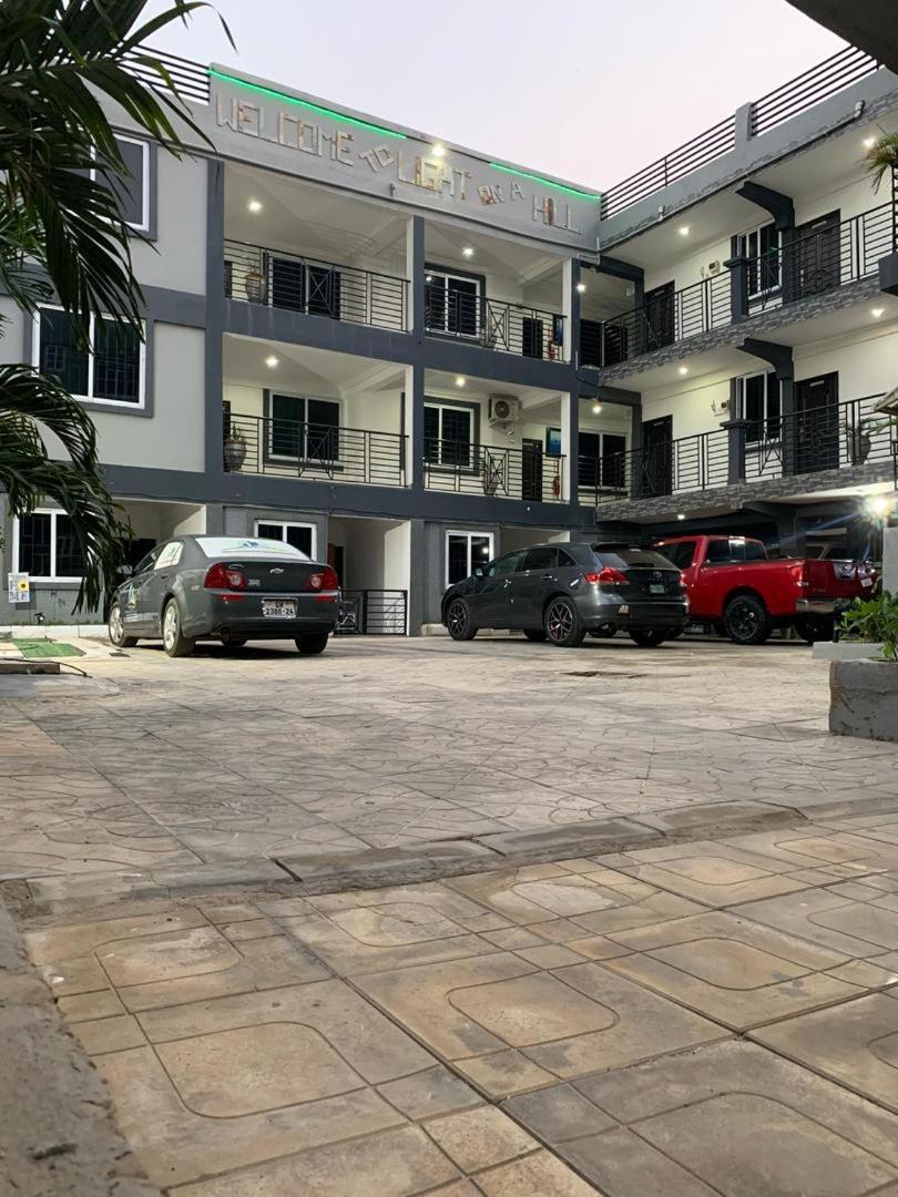 Light On A Hill Inn Apartment Kasoa Exterior photo